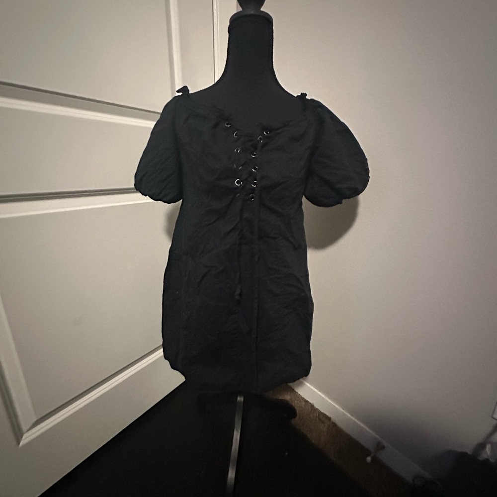 wild fable Black Lace-Up Off-Shoulder Puff Sleeve Top - Picture 2 of 4